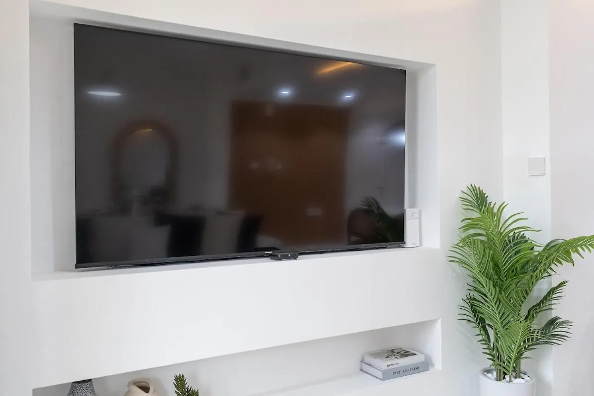 Charming And Cozy 2Br Stay In Dubai Marina Apartment